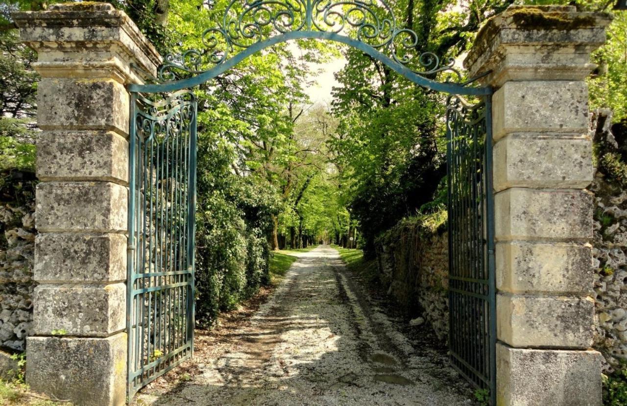 Domaine De Rasigous Bed & Breakfast Saint-Affrique-les-Montagnes Exterior photo